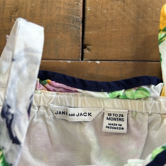 Janie and jack floral cold shoulder top - Picture 4 of 6